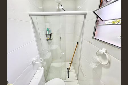 Casa à venda com 189m², 4 quartos e 4 vagas Casa à venda com 189m², 4 quartos e 4 vagasBanheiro da Edícula