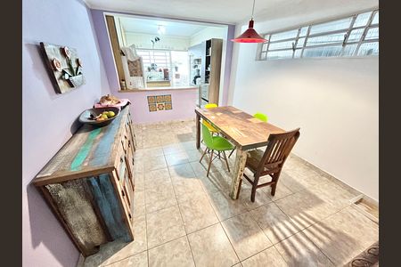 Casa à venda com 189m², 4 quartos e 4 vagas Casa à venda com 189m², 4 quartos e 4 vagasSala de Jantar