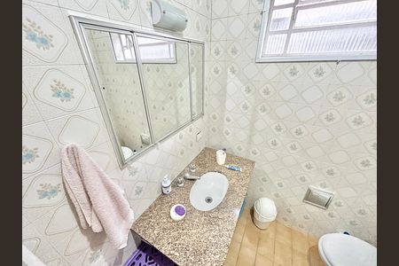 Casa à venda com 189m², 4 quartos e 4 vagas Casa à venda com 189m², 4 quartos e 4 vagasBanheiro da Suíte