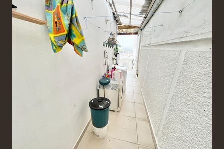 Casa à venda com 189m², 4 quartos e 4 vagas Casa à venda com 189m², 4 quartos e 4 vagasÁrea de Serviço / Corredor