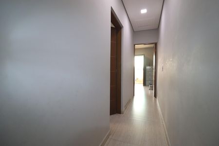 Casa de condomínio à venda com 250m², 3 quartos e 4 vagasCorredor Quartos