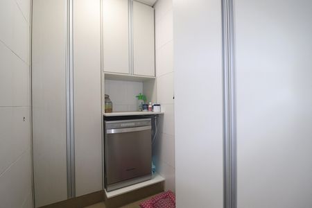 Casa de condomínio à venda com 250m², 3 quartos e 4 vagasÁrea de Serviço