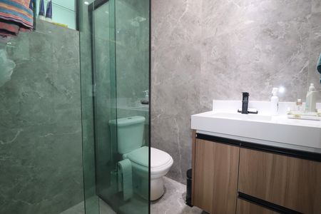 Casa de condomínio à venda com 250m², 3 quartos e 4 vagasBanheiro Quarto 3 suíte