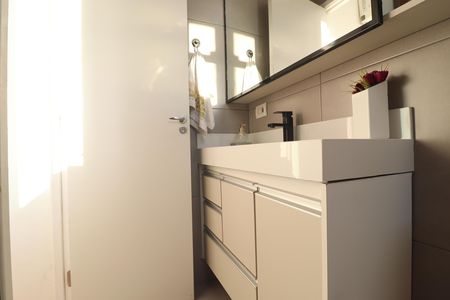 Casa de condomínio à venda com 250m², 3 quartos e 4 vagasBanheiro Quarto 2 suíte
