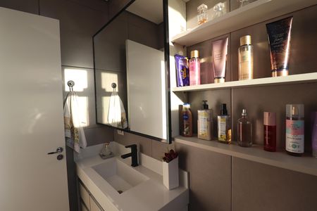 Casa de condomínio à venda com 250m², 3 quartos e 4 vagasBanheiro Quarto 2 suíte