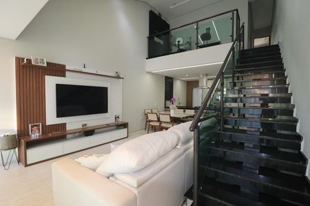Sala de casa de condomínio para alugar com 3 quartos, 250m² em Parque Sao Vicente, Santo André