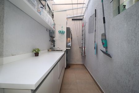 Casa de condomínio à venda com 250m², 3 quartos e 4 vagasÁrea de Serviço