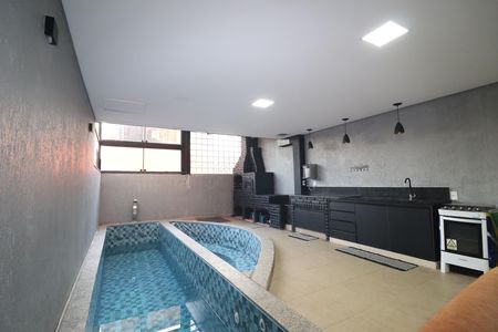 Casa de condomínio à venda com 250m², 3 quartos e 4 vagasEspaço Gourmet / Piscina