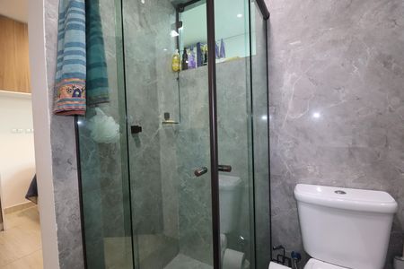 Casa de condomínio à venda com 250m², 3 quartos e 4 vagasBanheiro Quarto 3 suíte