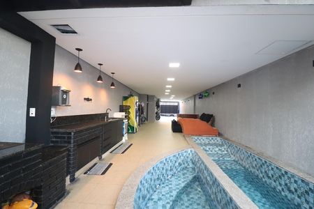 Casa de condomínio à venda com 250m², 3 quartos e 4 vagasPiscina