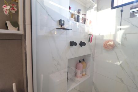 Casa de condomínio à venda com 250m², 3 quartos e 4 vagasBanheiro Quarto 1 suíte