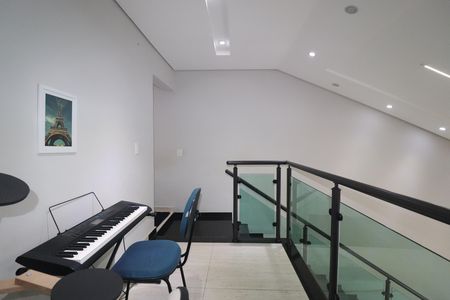 Casa de condomínio à venda com 250m², 3 quartos e 4 vagasEstúdio