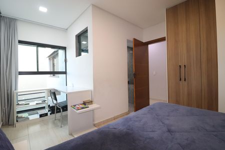 Casa de condomínio à venda com 250m², 3 quartos e 4 vagasQuarto 3 suíte