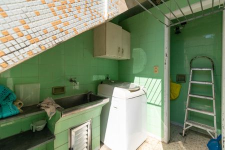 Casa à venda com 160m², 3 quartos e 2 vagasÁrea de Serviço