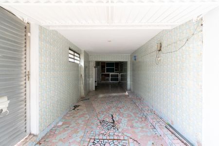 Garagem de casa à venda com 3 quartos, 160m² em Parque Jabaquara, São Paulo