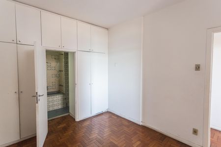 Apartamento à venda com 140m², 4 quartos e sem vaga Apartamento à venda com 140m², 4 quartos e sem vagaSuíte