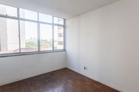 Apartamento à venda com 140m², 4 quartos e sem vaga Apartamento à venda com 140m², 4 quartos e sem vagaQuarto