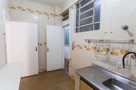 Apartamento à venda com 140m², 4 quartos e sem vaga Apartamento à venda com 140m², 4 quartos e sem vagaCozinha