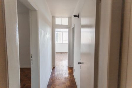Apartamento à venda com 140m², 4 quartos e sem vaga Apartamento à venda com 140m², 4 quartos e sem vagaCorredor