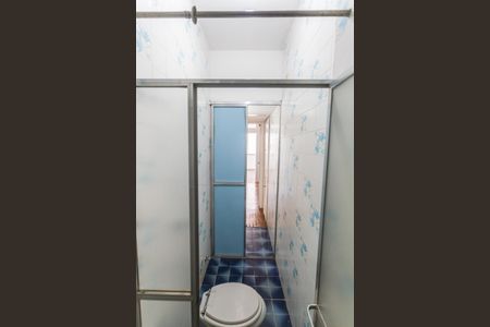 Apartamento à venda com 140m², 4 quartos e sem vaga Apartamento à venda com 140m², 4 quartos e sem vagaBanheiro social