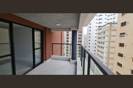 Apartamento à venda com 136m², 3 quartos e 2 vagas Apartamento à venda com 136m², 3 quartos e 2 vagasVaranda