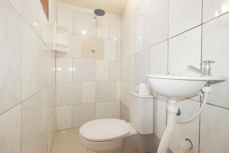 Casa à venda com 142m², 2 quartos e 2 vagas Casa à venda com 142m², 2 quartos e 2 vagasBanheiro Social 2