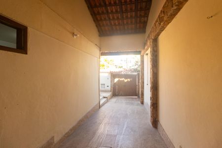Casa à venda com 142m², 2 quartos e 2 vagas Casa à venda com 142m², 2 quartos e 2 vagasGaragem
