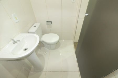 Casa à venda com 142m², 2 quartos e 2 vagas Casa à venda com 142m², 2 quartos e 2 vagasBanheiro da Suíte