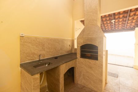 Casa à venda com 142m², 2 quartos e 2 vagas Casa à venda com 142m², 2 quartos e 2 vagasChurrasqueira