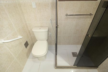 Casa à venda com 142m², 2 quartos e 2 vagas Casa à venda com 142m², 2 quartos e 2 vagasBanheiro Social