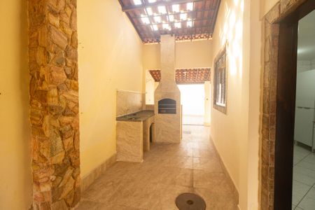 Casa à venda com 142m², 2 quartos e 2 vagas Casa à venda com 142m², 2 quartos e 2 vagasChurrasqueira
