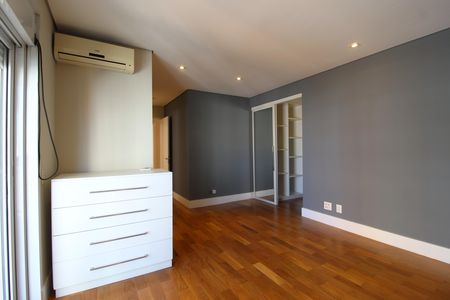 Apartamento para alugar com 134m², 2 quartos e 2 vagasQuarto 2 - Suíte