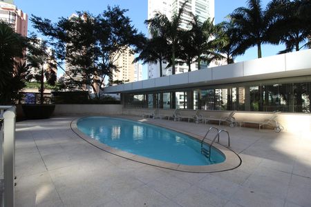 Área Comum - Piscina de apartamento para alugar com 2 quartos, 134m² em Vila Nova Conceição, São Paulo