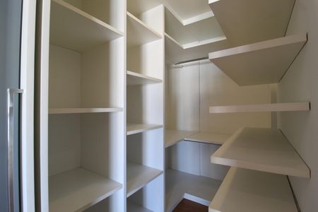 Apartamento para alugar com 134m², 2 quartos e 2 vagasCloset da Suíte 2