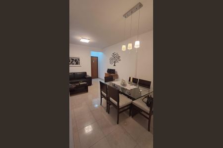 Sala  de apartamento à venda com 3 quartos, 80m² em Sagrada Família, Belo Horizonte