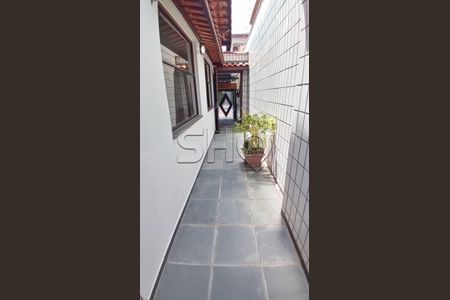 Casa à venda com 4 quartos, 256m² em Vila Inah, São Paulo