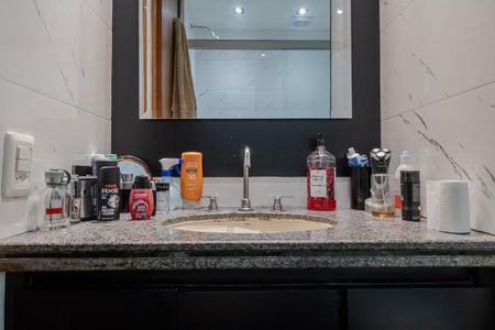 Banheiro de apartamento para alugar com 1 quarto, 42m² em Itaim Bibi, São Paulo