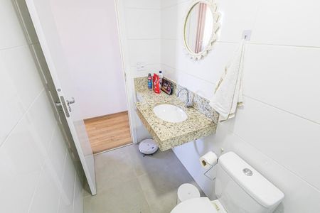 Banheiro de apartamento para alugar com 3 quartos, 73m² em Candelária, Belo Horizonte