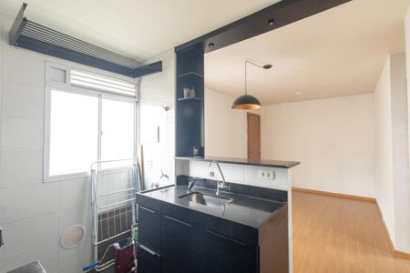 Apartamento à venda com 40m², 2 quartos e 1 vaga Apartamento à venda com 40m², 2 quartos e 1 vagaCozinha e Área de Serviço