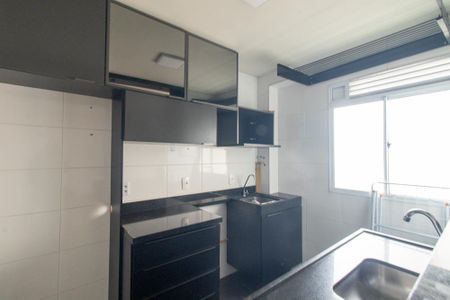 Apartamento à venda com 40m², 2 quartos e 1 vaga Apartamento à venda com 40m², 2 quartos e 1 vagaCozinha e Área de Serviço