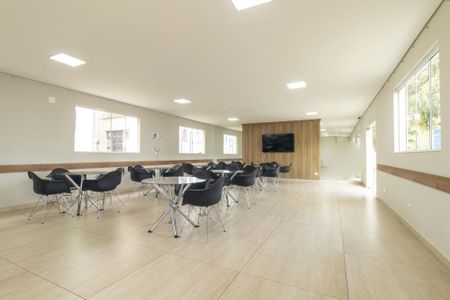 Apartamento à venda com 40m², 2 quartos e 1 vaga Apartamento à venda com 40m², 2 quartos e 1 vagaÁrea comum - Salão de festas