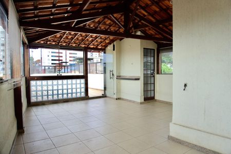 Apartamento à venda com 155m², 3 quartos e 2 vagas Apartamento à venda com 155m², 3 quartos e 2 vagasCobertura - Sala