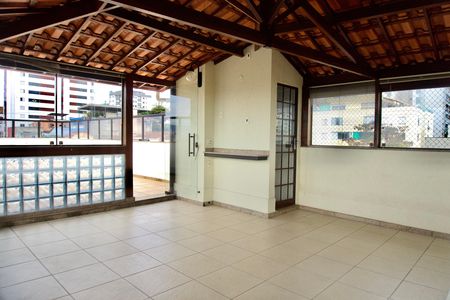 Apartamento à venda com 155m², 3 quartos e 2 vagas Apartamento à venda com 155m², 3 quartos e 2 vagasCobertura - Sala