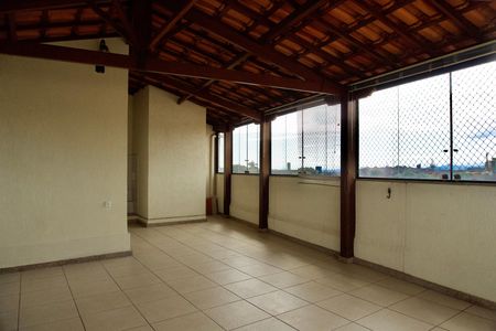 Apartamento à venda com 155m², 3 quartos e 2 vagas Apartamento à venda com 155m², 3 quartos e 2 vagasCobertura - Sala