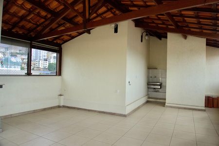 Apartamento à venda com 155m², 3 quartos e 2 vagas Apartamento à venda com 155m², 3 quartos e 2 vagasCobertura - Sala