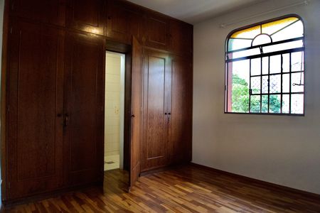 Apartamento à venda com 155m², 3 quartos e 2 vagas Apartamento à venda com 155m², 3 quartos e 2 vagasSuíte