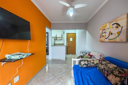 Sala de apartamento para alugar com 1 quarto, 47m² em Vila Tupi, Praia Grande