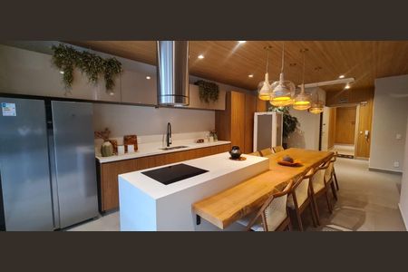 Apartamento à venda com 136m², 3 quartos e 2 vagas Apartamento à venda com 136m², 3 quartos e 2 vagasEspaço Gourmet