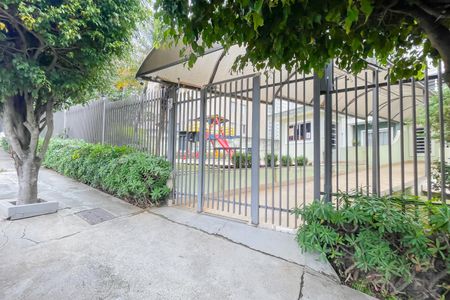 Fachada de apartamento à venda com 2 quartos, 65m² em Jardim D’abril, Osasco
