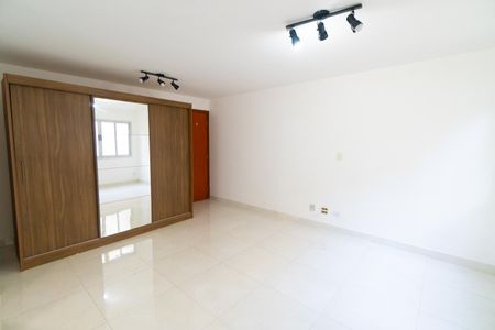 Apartamento para alugar com 35m², 1 quarto e 1 vagaSala/Quarto